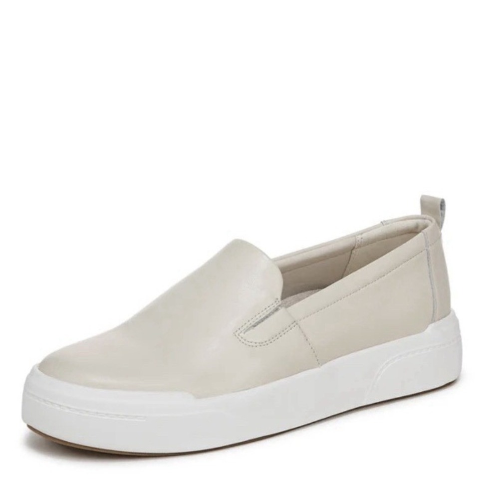 Vionic Carson Slip On Sneaker Womens 11 NWOT Cream Beige Leather Comfort Shoe